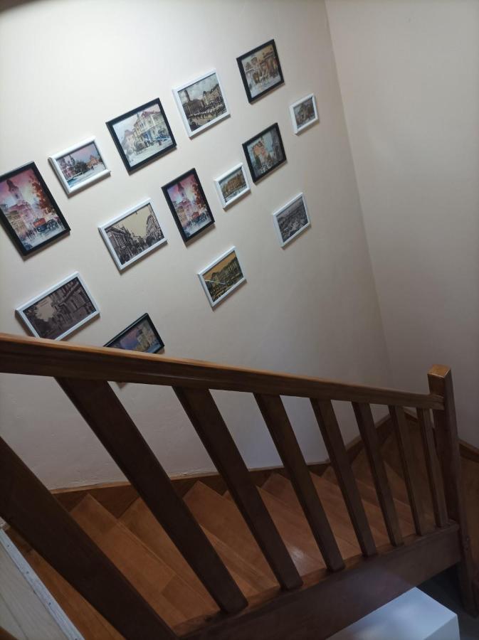 Chorni Vivtsy Apartment Chernivtsi Luaran gambar