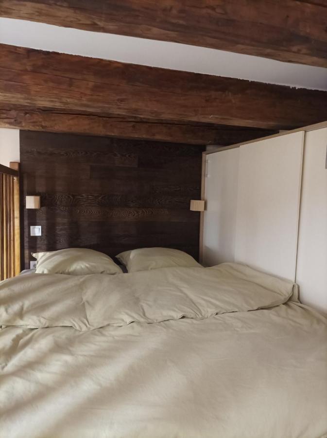 Chorni Vivtsy Apartment Chernivtsi Luaran gambar