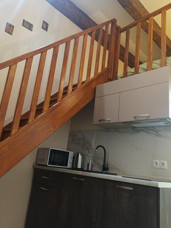 Chorni Vivtsy Apartment Chernivtsi Luaran gambar